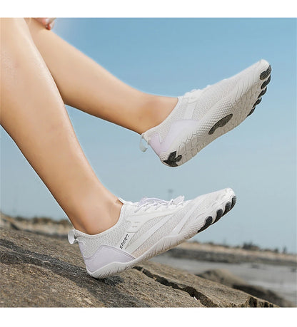 Sapatos aquáticos ultraleves de verão para homens, calçados aquáticos antiderrapantes para atividades ao ar livre, tênis descalços respiráveis para natação e caminhada contra a correnteza.