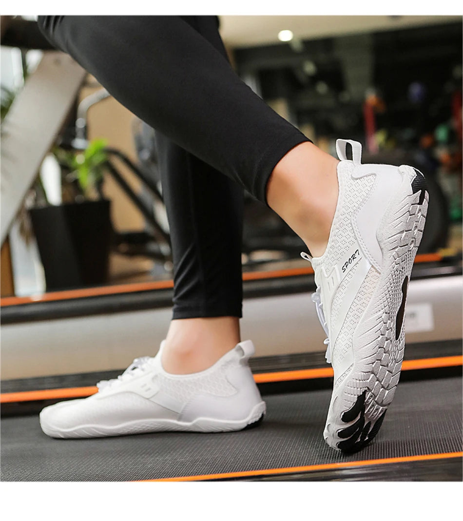 Sapatos aquáticos ultraleves de verão para homens, calçados aquáticos antiderrapantes para atividades ao ar livre, tênis descalços respiráveis para natação e caminhada contra a correnteza.